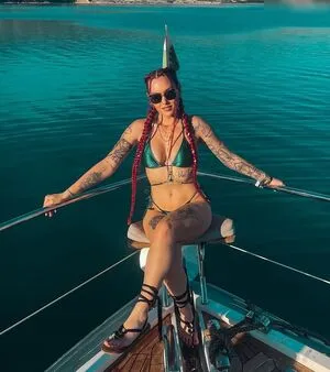 Aline Jost Diraimondo OnlyFans Leaked Free Thumbnail Picture - #gZGYG6RcM3