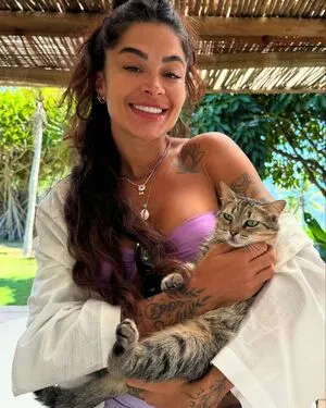 Aline Riscado OnlyFans Leaked Free Thumbnail Picture - #fEzpbue7ed