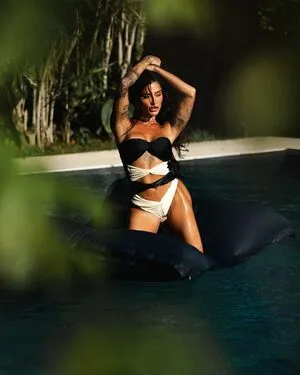 Aline Riscado OnlyFans Leaked Free Thumbnail Picture - #lrBW1C4bkV