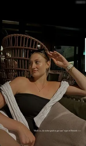 Aline Xue OnlyFans Leaked Free Thumbnail Picture - #5FfWZgNMM0