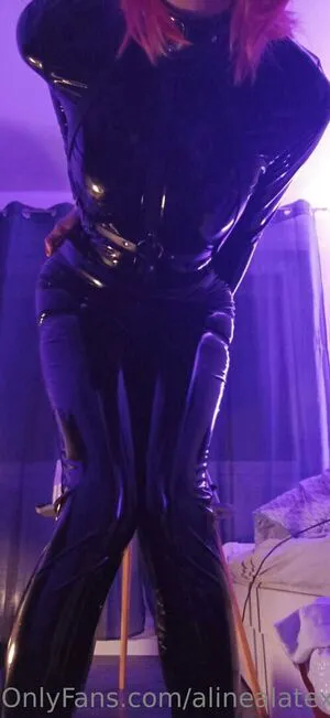 Alinealatex OnlyFans Leaked Free Thumbnail Picture - #L6U33ulL1T