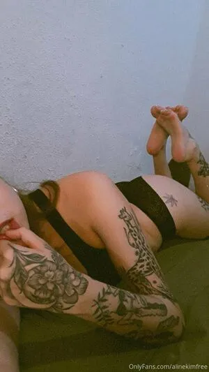 Alinekimfree OnlyFans Leaked Free Thumbnail Picture - #WoEaa6F51G