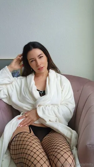 Alinity OnlyFans Leaked Free Thumbnail Picture - #f9Hf0IVAVN