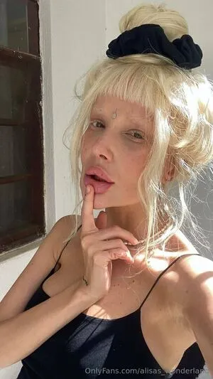 Alisas Wonderland OnlyFans Leaked Free Thumbnail Picture - #3mE8FHgDw4