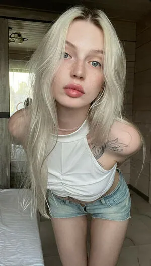 Alisatvoya OnlyFans Leaked Free Thumbnail Picture - #AjAlng7K2k
