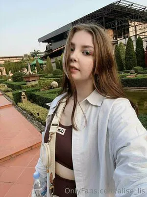 Alise Lis OnlyFans Leaked Free Thumbnail Picture - #GIAflDL6K1
