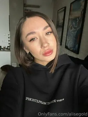 Alisegold OnlyFans Leaked Free Thumbnail Picture - #aTvnwhd05t