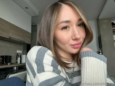 Alisegold OnlyFans Leaked Free Thumbnail Picture - #fV5tvHrR1C