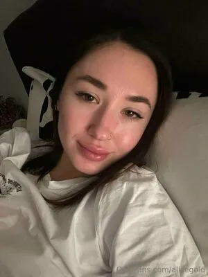Alisegold OnlyFans Leaked Free Thumbnail Picture - #iNhteMh5AE
