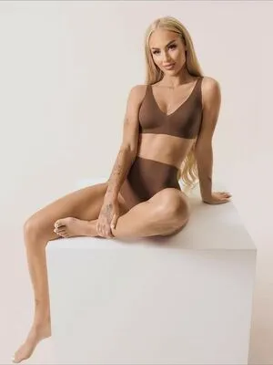 Alisha Lehmann OnlyFans Leaked Free Thumbnail Picture - #L7pH0fgm0L