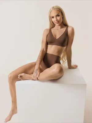 Alisha Lehmann OnlyFans Leaked Free Thumbnail Picture - #jdyBoYsF20