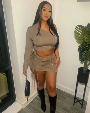 Alisha Simone OnlyFans Leaked Free Thumbnail Picture - #uKYSEyfp3k