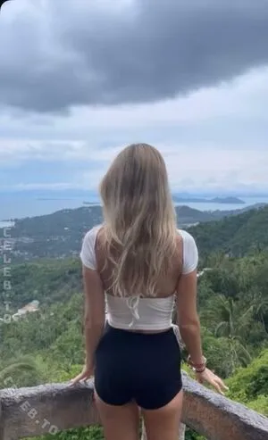 alishaakhanxx OnlyFans Leaked Free Thumbnail Picture - #PhAZ3PSrv4