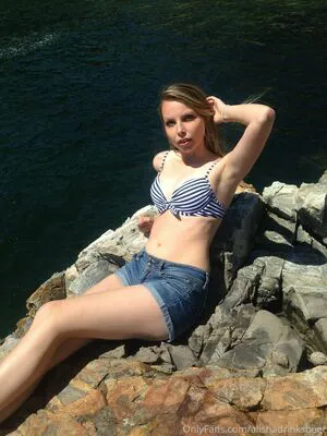 Alishadrinksbeer OnlyFans Leaked Free Thumbnail Picture - #eFPsyiQsQS