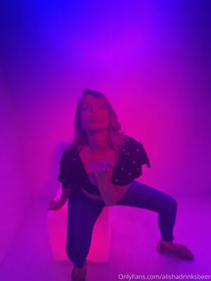 Alishadrinksbeer OnlyFans Leaked Free Thumbnail Picture - #lbknYLIC7G