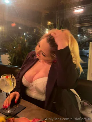 Alisiaflore00 OnlyFans Leaked Free Thumbnail Picture - #feUuRnvFyp