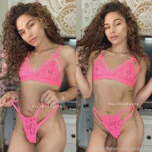 Alisiaraee OnlyFans Leaked Free Thumbnail Picture - #R6pFh1hfy3