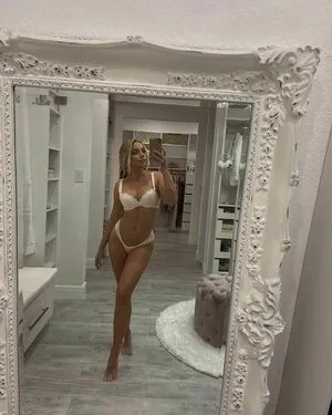 Alison Bowles OnlyFans Leaked Free Thumbnail Picture - #FbqKq7V4qK