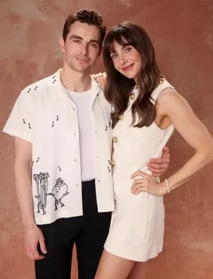 Alison Brie OnlyFans Leaked Free Thumbnail Picture - #4Rpr8F4Bw6