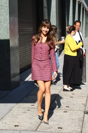 Alison Brie OnlyFans Leaked Free Thumbnail Picture - #colGWij2GZ