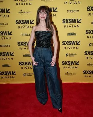 Alison Brie OnlyFans Leaked Free Thumbnail Picture - #gt7HyDUVE7