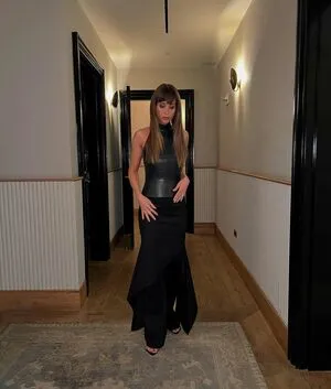 Alison Brie OnlyFans Leaked Free Thumbnail Picture - #oh4PVA1mP9