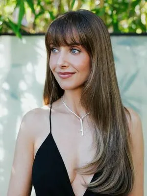 Alison Brie OnlyFans Leaked Free Thumbnail Picture - #z1JUmRbsR3