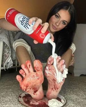 Alison Mitcham OnlyFans Leaked Free Thumbnail Picture - #AHfip1dwmA