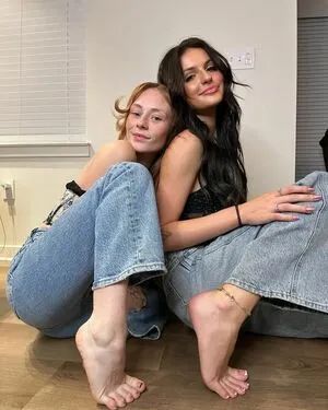 Alison Mitcham OnlyFans Leaked Free Thumbnail Picture - #fSCWuQ6WSK