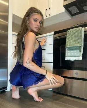 Alison Mitcham OnlyFans Leaked Free Thumbnail Picture - #wBZC9UYKhH