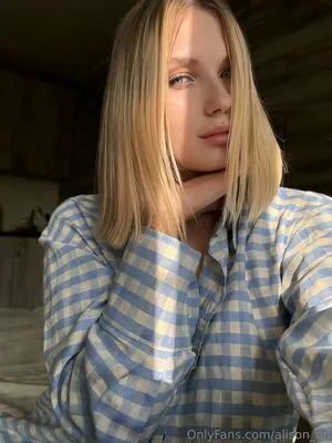 Alison On OnlyFans Leaked Free Thumbnail Picture - #2JOelR5n2S