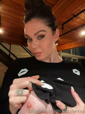 Alison Tyler OnlyFans Leaked Free Thumbnail Picture - #6TKYVxEHu1