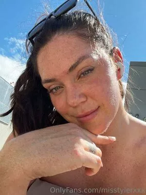 Alison Tyler OnlyFans Leaked Free Thumbnail Picture - #DmiCDlj3sR