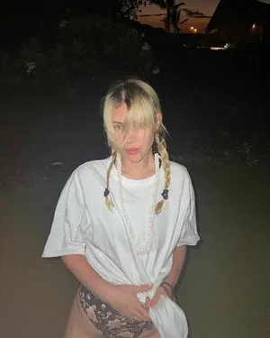 Alison Wonderland OnlyFans Leaked Free Thumbnail Picture - #LUEnkCCLJf