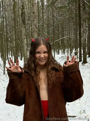 Alisonlilbaby OnlyFans Leaked Free Thumbnail Picture - #hS3f77BcAZ