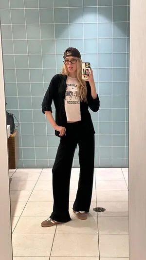 Alissa Violet OnlyFans Leaked Free Thumbnail Picture - #XRYZs5djhB