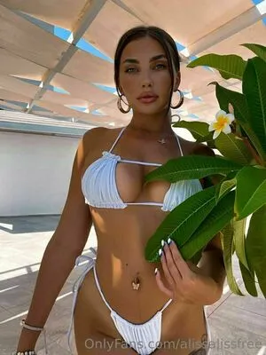 Alissalissfree OnlyFans Leaked Free Thumbnail Picture - #bsNYBCV4p2