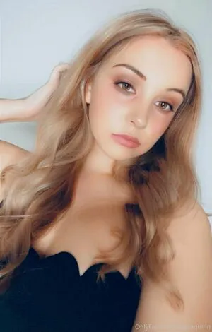 Alissaquinn OnlyFans Leaked Free Thumbnail Picture - #p96G21m0j8