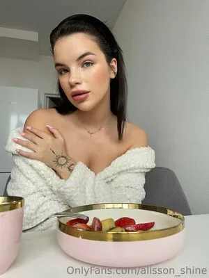 Alisson Shine OnlyFans Leaked Free Thumbnail Picture - #UhwgmrMnax
