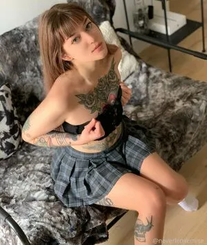Alisuixide OnlyFans Leaked Free Thumbnail Picture - #2xOrXiljIj