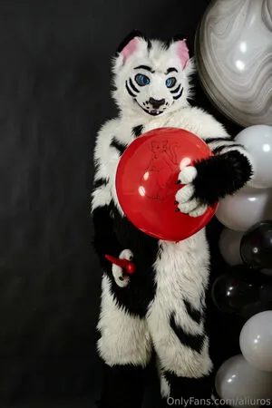 Aliuros OnlyFans Leaked Free Thumbnail Picture - #DdEVQOixPM