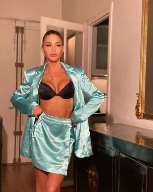 Alix Desmoineaux OnlyFans Leaked Free Thumbnail Picture - #7Rxff0gwN2