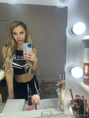 Alixlynx OnlyFans Leaked Free Thumbnail Picture - #9MJEui79Fz
