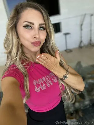 Alixlynx OnlyFans Leaked Free Thumbnail Picture - #ZxXsHPxYkv