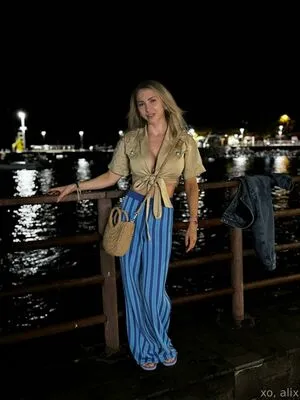 Alixlynx OnlyFans Leaked Free Thumbnail Picture - #7ppLSGdc6T