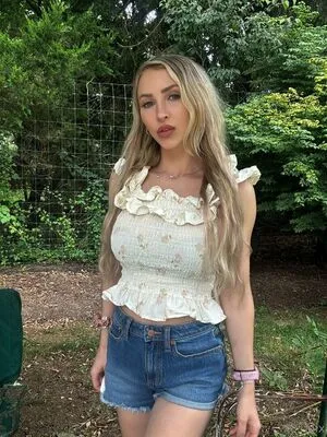 Alixlynx OnlyFans Leaked Free Thumbnail Picture - #XcI9md4Ksq