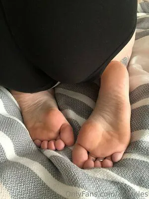 Alixsoles OnlyFans Leaked Free Thumbnail Picture - #CiL2aEmUK6