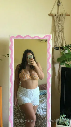 Aliyahmaya OnlyFans Leaked Free Thumbnail Picture - #QQOlhpJyBu