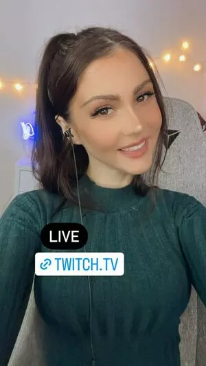 Aliythia OnlyFans Leaked Free Thumbnail Picture - #e21BjEtmS7
