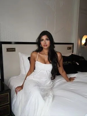 Aliza Shan OnlyFans Leaked Free Thumbnail Picture - #Fn9IF3CpW7